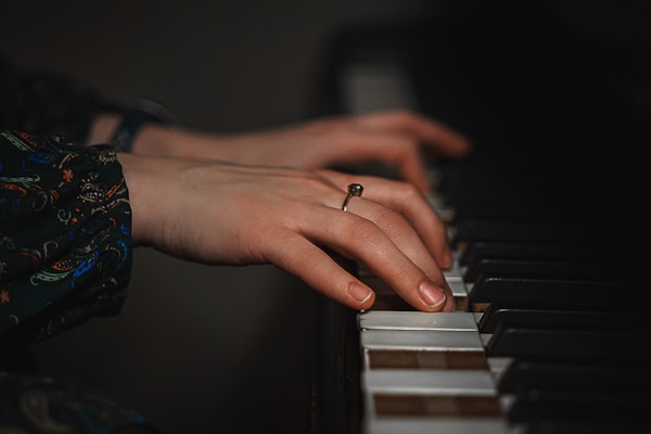 An adult returning to the piano
